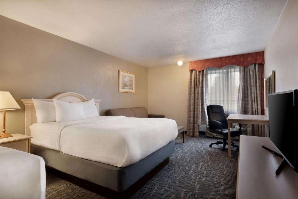 Baymont by Wyndham Des Moines North Image 32